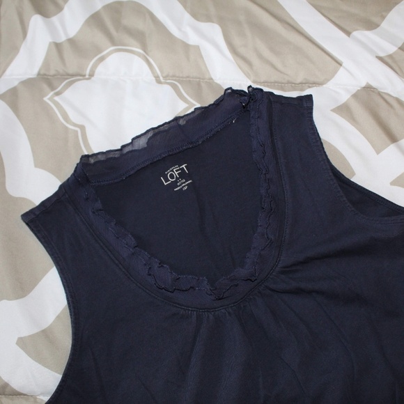 Loft navy ruffled, sleeveless shirt - Picture 2 of 4